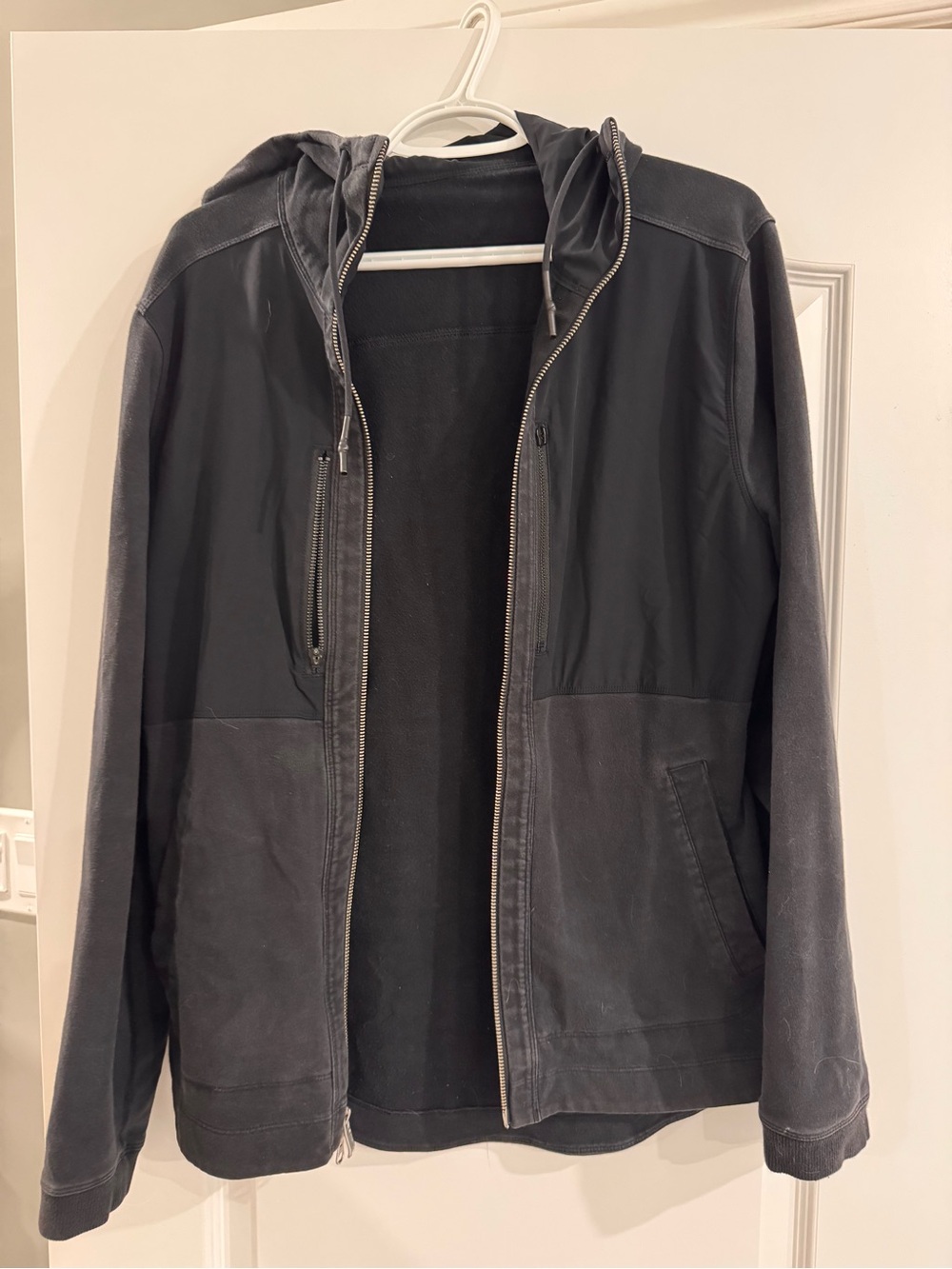 Lululemon Men's Black Hooded Zip Jacket